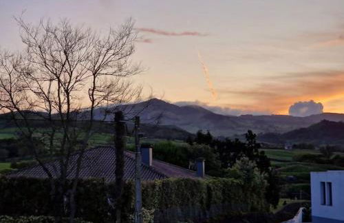 Vila Vicente Jacuzzi, Sauna and Parking - Photo 26