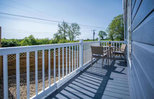 The Studio - 1 Bedroom Cabin - Amroth - Foto 5