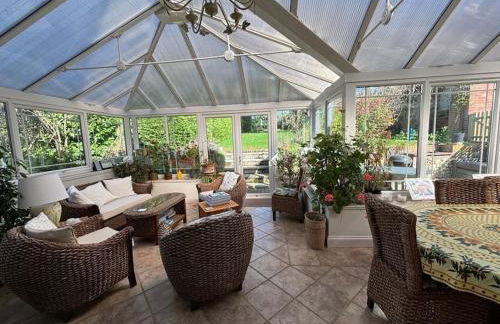 Spacious 4 bed family home near coast - Foto 18