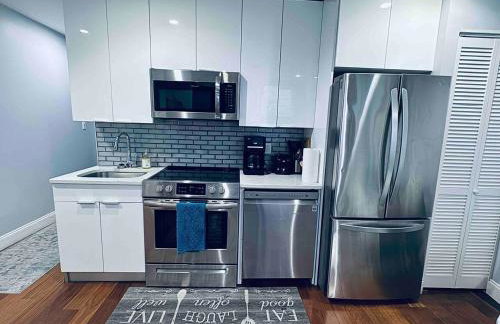 Downtown City Hall close by Kimmel Center 1BD - Photo 9