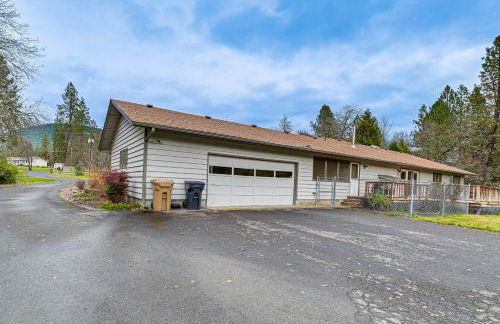 Fishing and Rafting Retreat 7 Mi to Rogue River! - Foto 27