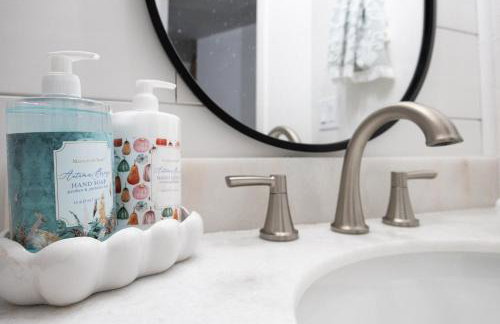 Cozy One-Bedroom Coastal Retreat - Walk to Beach - Foto 17