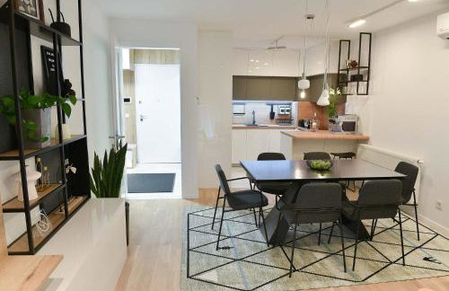 Astra Urban Garden apartment, 2 garage parking spaces - Foto 12