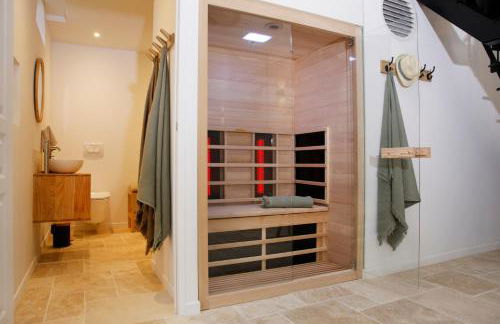 LE DOMAINE DE SOANI - Piscine intérieure, Jacuzzis & Sauna - ADULT ONLY - Foto 24