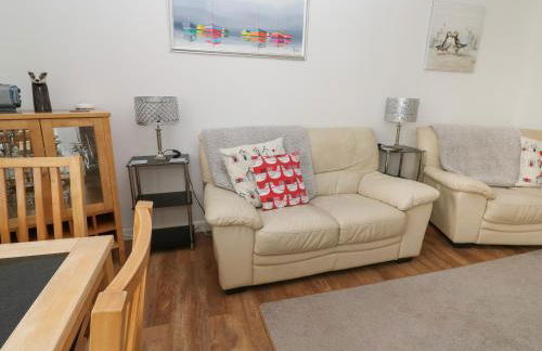 Badger Sett in Granite Henge near Looe - Foto 3