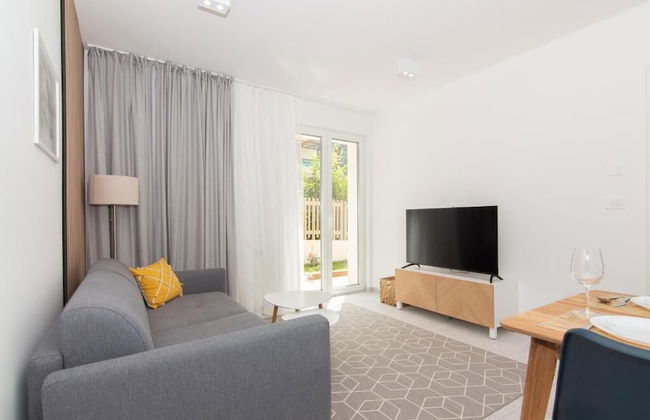 The Rose Garden Apartments - Photo 22