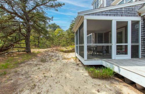 Beautiful Family Home Walk to Beach - Foto 32