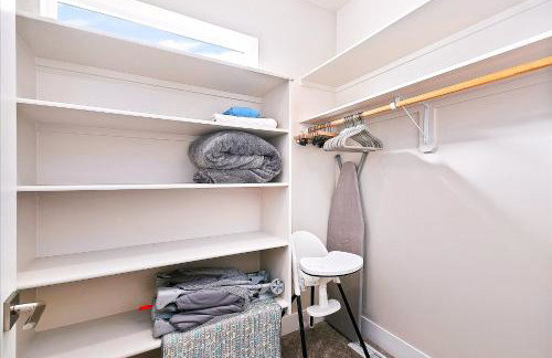 Gorgeous & Secluded 3BD 2BA Getaway by The Village at Meridian - Foto 25