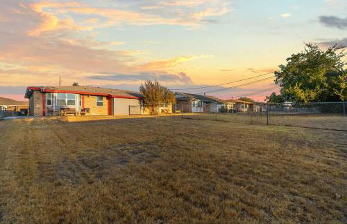 Townhome 4bds, Fast WiFi, 2 Mi to Seton, 6 mi to Fort Cavazos, Professionally Managed by Stay Albatross - Foto 25