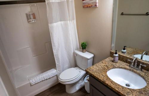 Fabulous King Size Bed in a Gated Neighborhood! - Foto 33