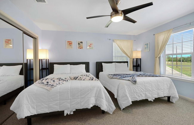 Spacious Retreat & Game Room Sleeps 12 - Foto 11