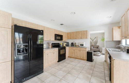 Waterfront Villa with Beach, Game Room, Cinema and Spa - Foto 33