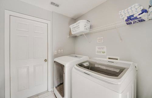 7 Mi to Disney: Kissimmee Home w/ Pool & Hot Tub! - Foto 31