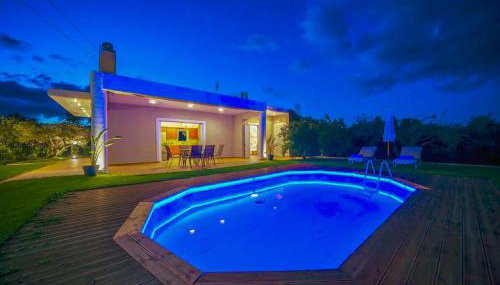 Villa Lima Pool & Jacuzzi Chania - Photo 2, sunbed