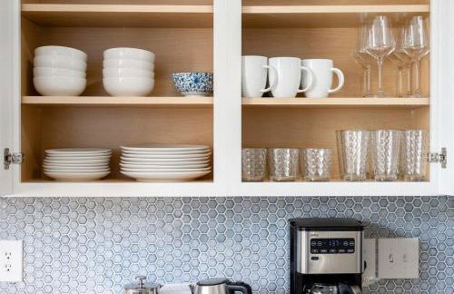 Modern 3BR Haven Near City Hotspots - Foto 26