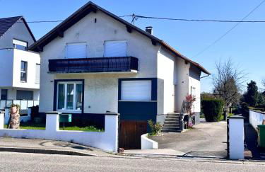 La Marilyn by Leslodgespa - Confort haut de gamme, salle de bain privée, jardin et cuisine commune, à 5 minutes de l'aéroport - Foto 15