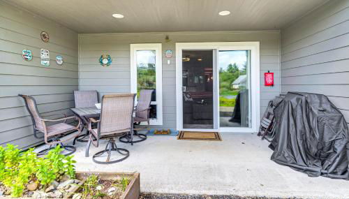 Morning Hikes and Beach Nights Canalfront Condo! - Foto 2