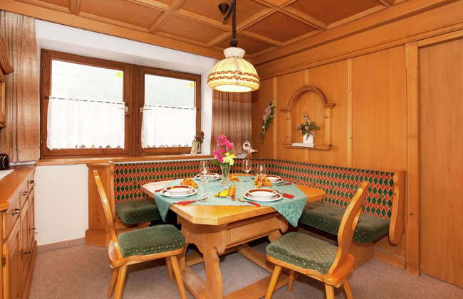 Apartment in Pettneu Near St. Anton Ski Slopes - Foto 16