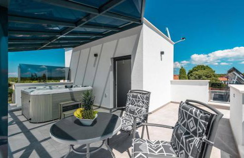 Pet Friendly Home In Porec - Photo 19