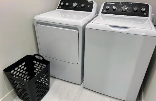 Alpine Escape Luxury Retreat, Hot Tub, Walkable, Mountain Views, 3 King Beds - Foto 21