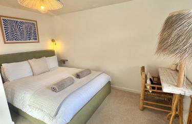 Palms 1 Log Burner Private Courtyard Parking Central Newquay - Foto 2