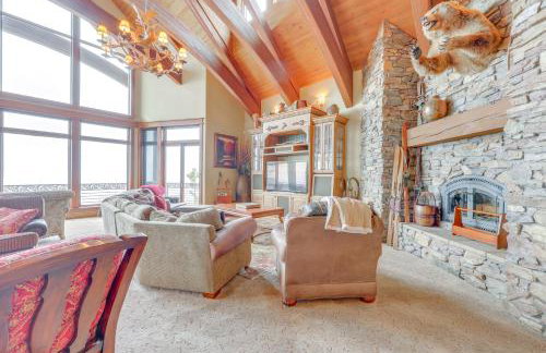 Hot Tub and Views Luxe Mountain Escape in Yucaipa - Photo 5