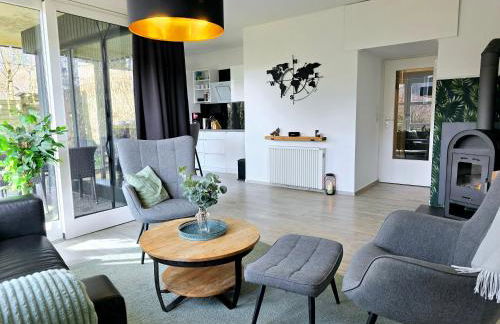 Fuchsbau mit Kamin & Terrasse & Garten - Foto 1