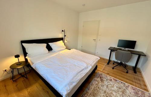 Workplace Apt/27inch Screen for 2 or 4/Kitchen - Foto 5