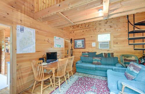 Near Snowmobiling Secluded Harmony Cabin with Deck! - Foto 4