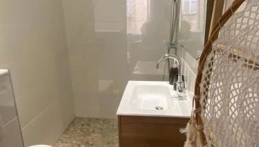 Appartement climatisé avec parking privé au cœur de la vieille ville - Foto 3