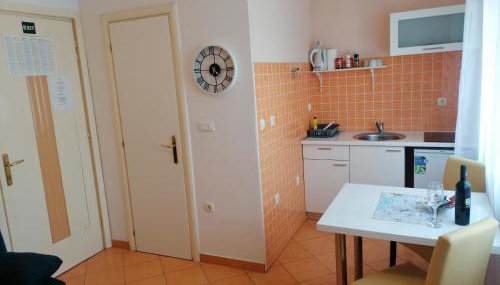 Lucky Smile - Photo 4, stove