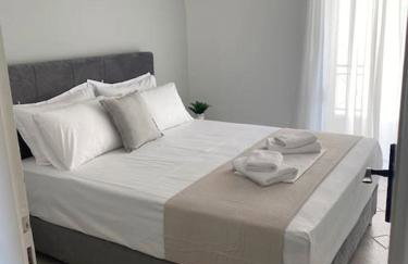 Seaside Apartment in Glyfada-Trizonia - Photo 3