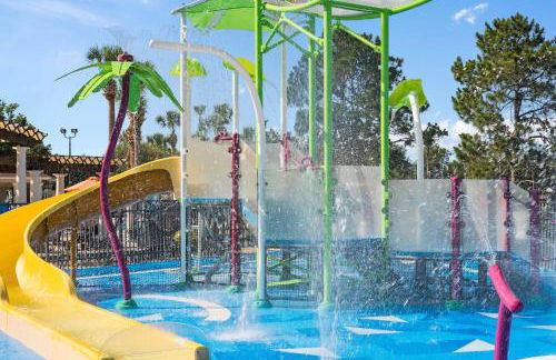 Elegant Townhome w Water Park near Disney Parks - Foto 70