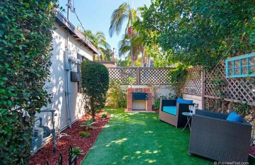 Cute Old Town Cottage near Downtown Beaches - Foto 26