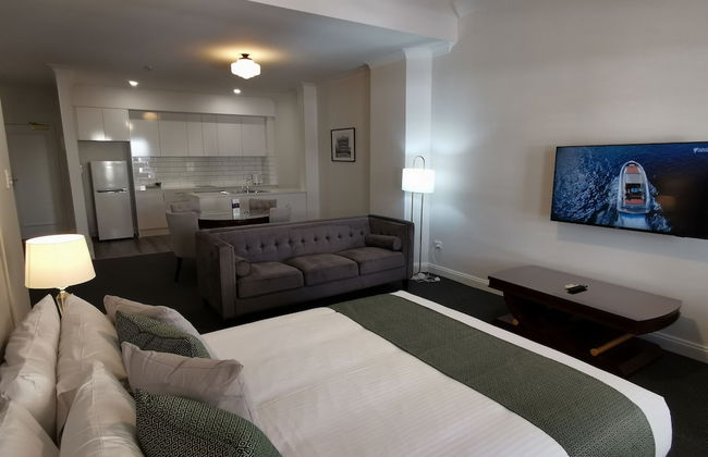 Adelaide Mansions Serviced Apartments - Photo 17