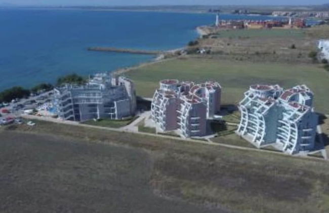 1-bed Modern Sea View Apartment in Aparthotel - Photo 46