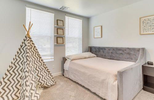 Stylish OKC Farmhouse with Garden - Close to OU - Foto 24