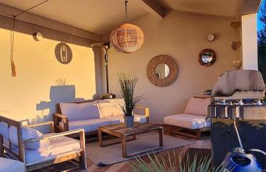 VillaCadière Vue Mer et Vignes Piscine à débordement - Foto 45