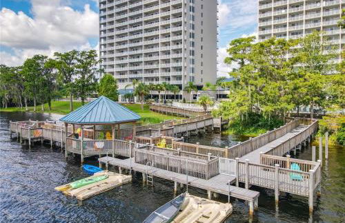 Sunshine Oasis - Orlando Lakefront Luxury - Photo 4