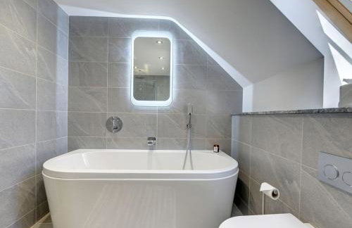 The Gate House - Photo 48