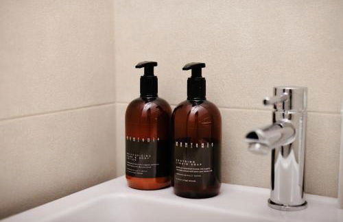 Stylish Retreat in the Tortona District by Stay Mastery - Foto 16