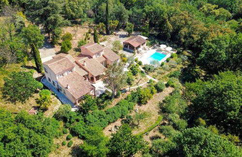 Villa Silia in the Gulf of Saint-Tropez in a natural setting - Foto 12