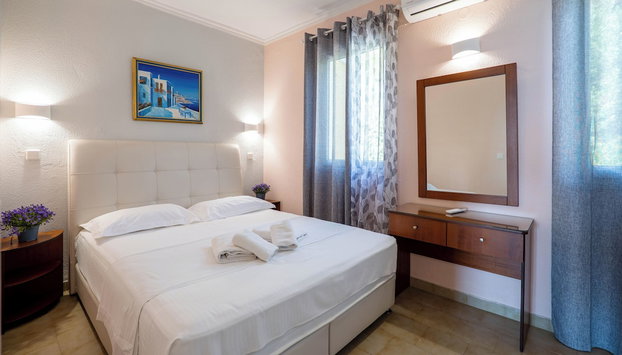 Corfu Glyfada Menigos Resort 45 - Foto 3, Habitación