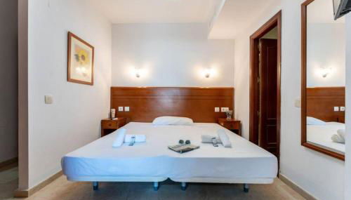 CT 240 - Beachfront Apartment -Don Juan Manilva - Foto 3