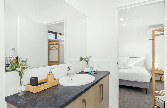 Perth Airport Hideaway - Photo 4