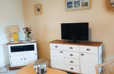Mauguio-Village Apt T2 Tout Confort, Lumineux, Clim, Wifi, Balcon, parking couvert, 15 mn de la mer, de Montpellier - Photo 1