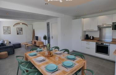 Maison familiale - 10pers - 3 étoiles - lumineuse et cosy - draps et serviettes inclus - parking - La Torche 9 min - Foto 1