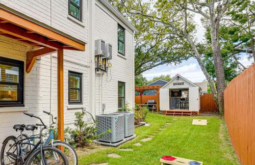 Dtwn Retreat with Game Room! Walk to Hampton Park - Foto 23