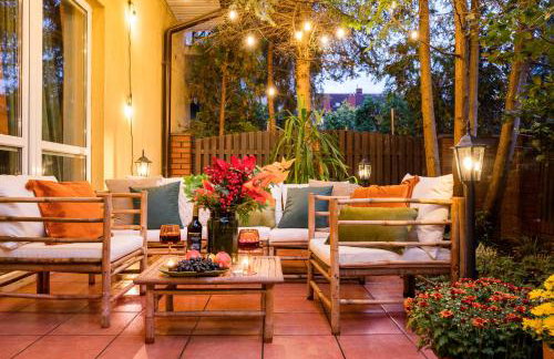 Warm & cosy 2-store 3-BR House with fireplace, living room, garden, terrace, balcony & parking 30 minutes from Warsaw Centre - Foto 4