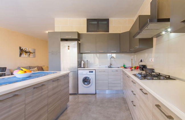 Ta'Siku Gozitan villa + Pool & hot tub - Foto 13